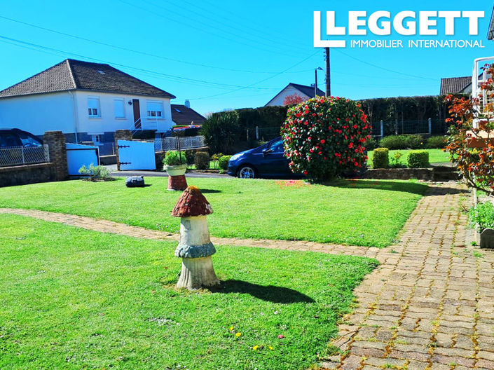 Image No.10-3 Bed House for sale