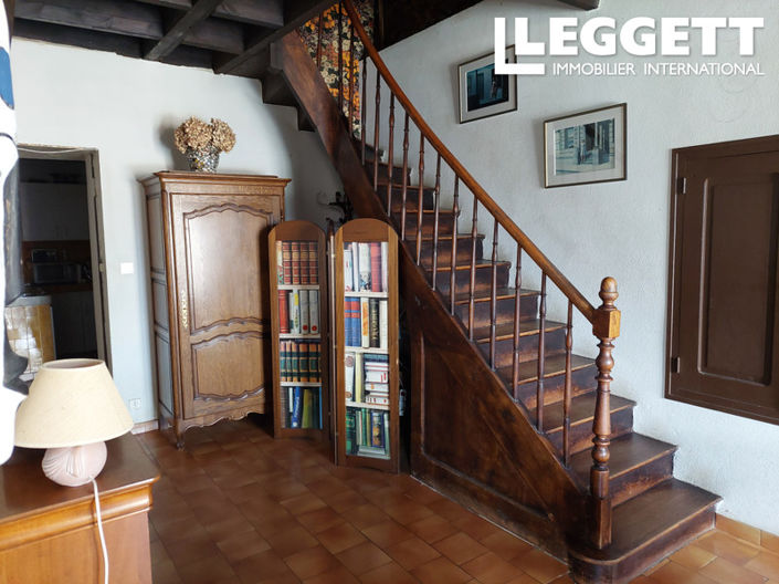 Image No.9-4 Bed House for sale