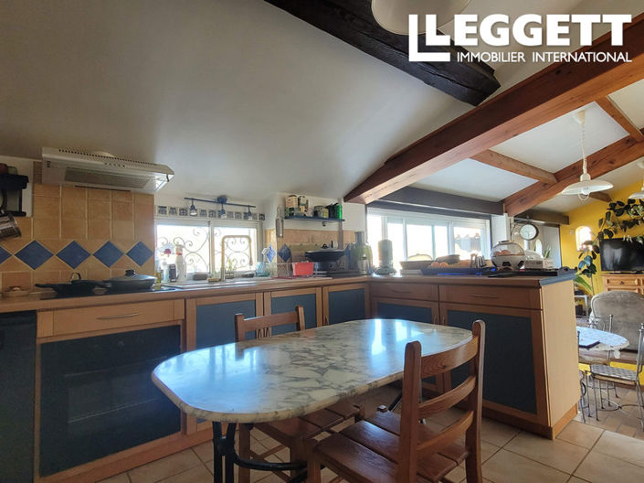 Image No.9-3 Bed House for sale