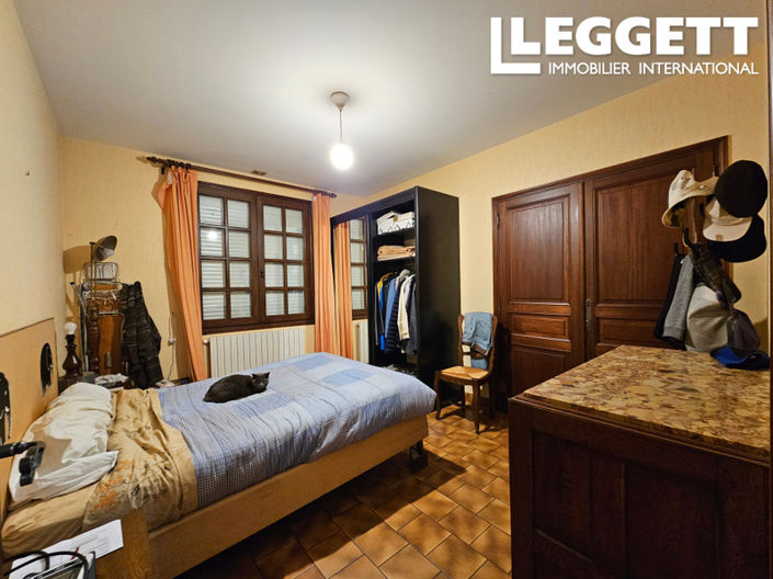 Image No.5-5 Bed House for sale