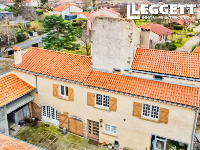 Image No.1-4 Bed House for sale
