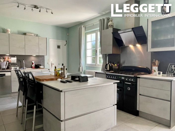 Image No.4-5 Bed House for sale