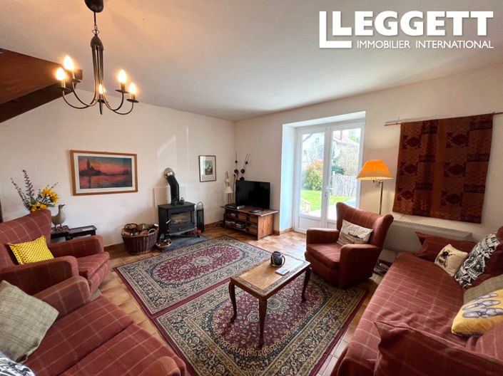 Image No.1-3 Bed House for sale