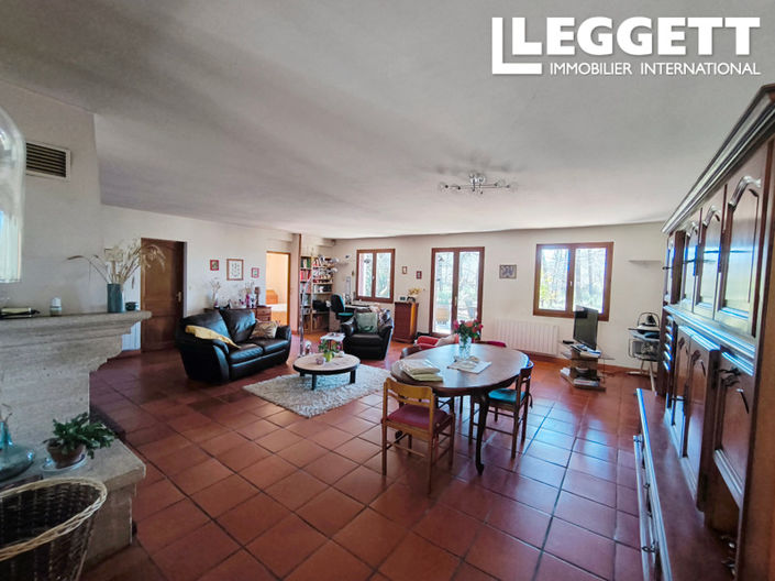 Image No.3-5 Bed House for sale