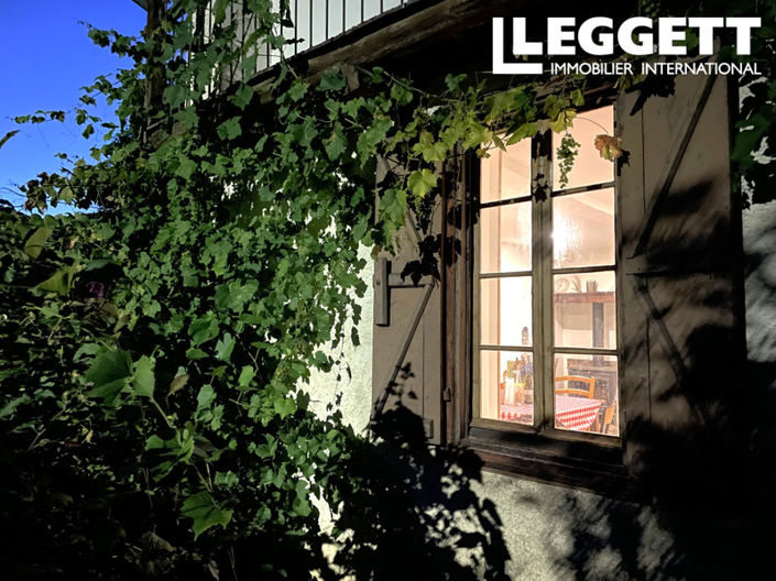 Image No.1-3 Bed House for sale