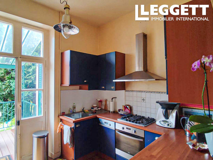 Image No.4-8 Bed House for sale