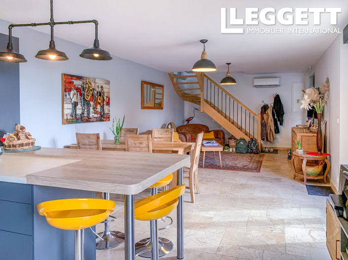 Image No.3-4 Bed House for sale