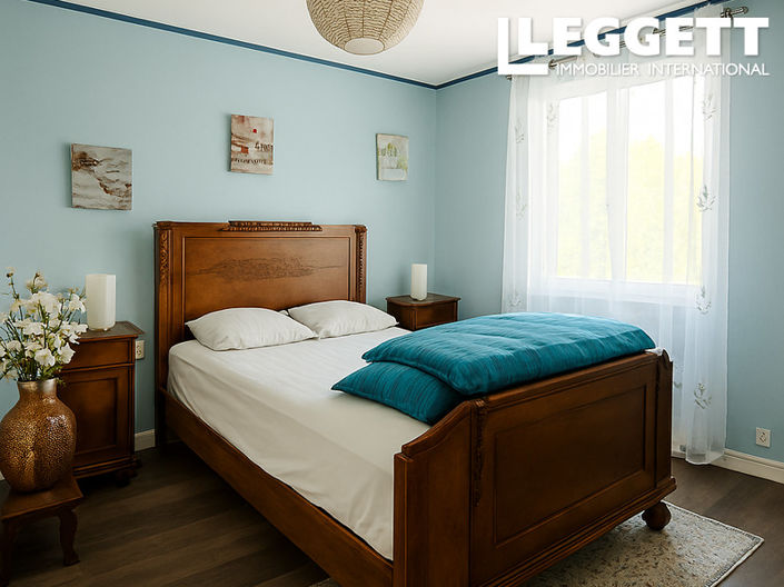 Image No.6-5 Bed House for sale