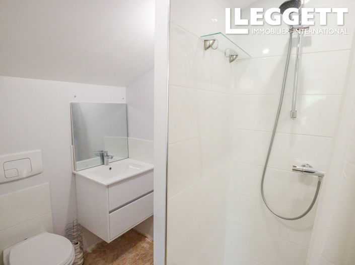 Image No.8-4 Bed House for sale