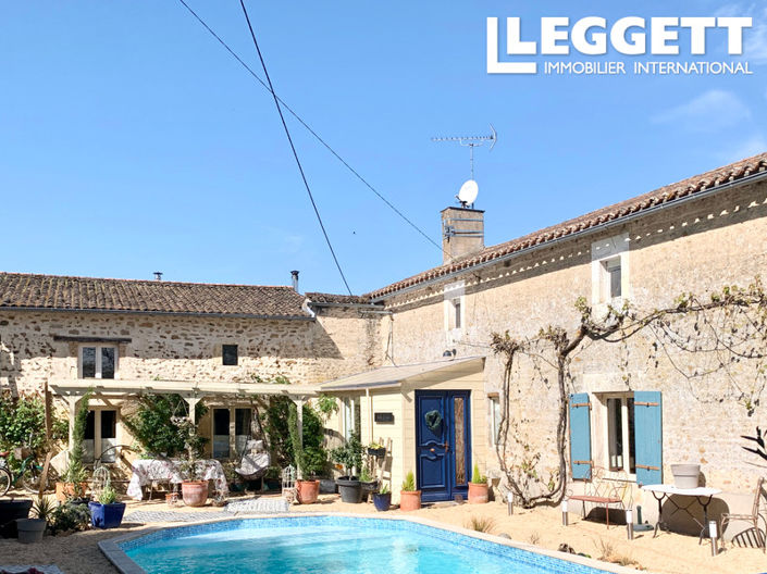 Image No.2-4 Bed House for sale