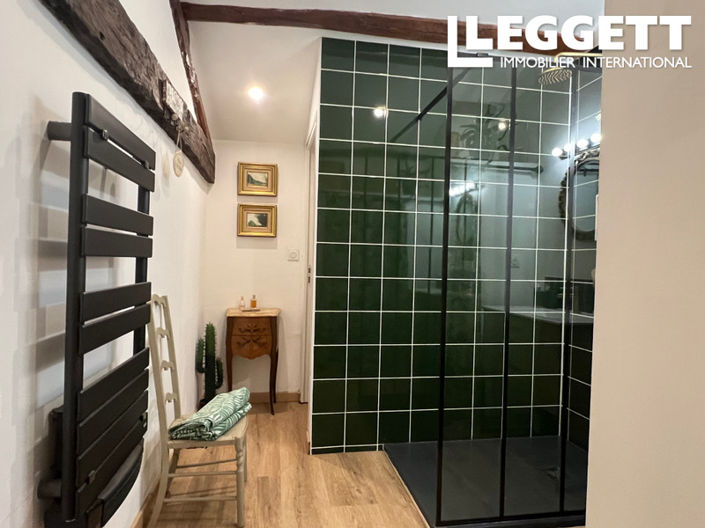 Image No.8-4 Bed House for sale