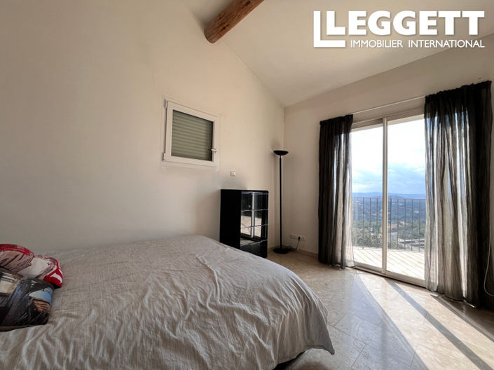 Image No.10-4 Bed House for sale