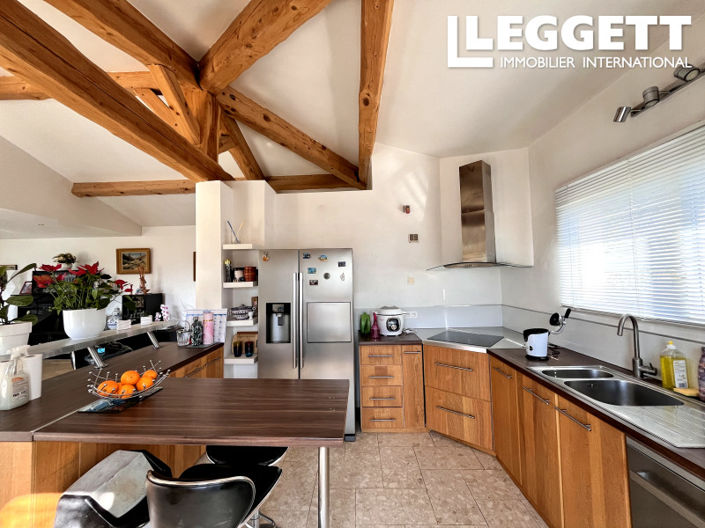 Image No.4-4 Bed House for sale