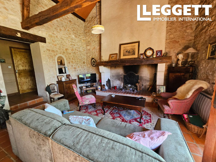 Image No.5-2 Bed House for sale