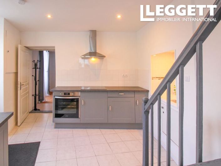 Image No.8-3 Bed House for sale