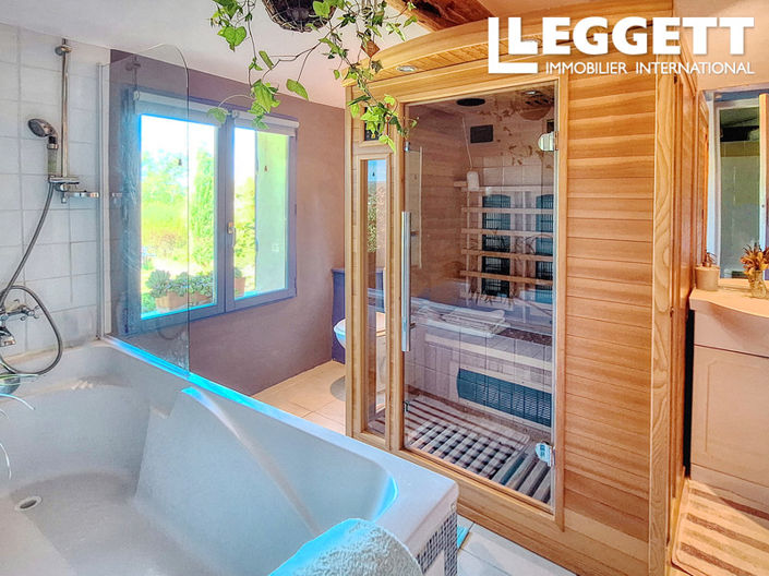 Image No.7-3 Bed House for sale