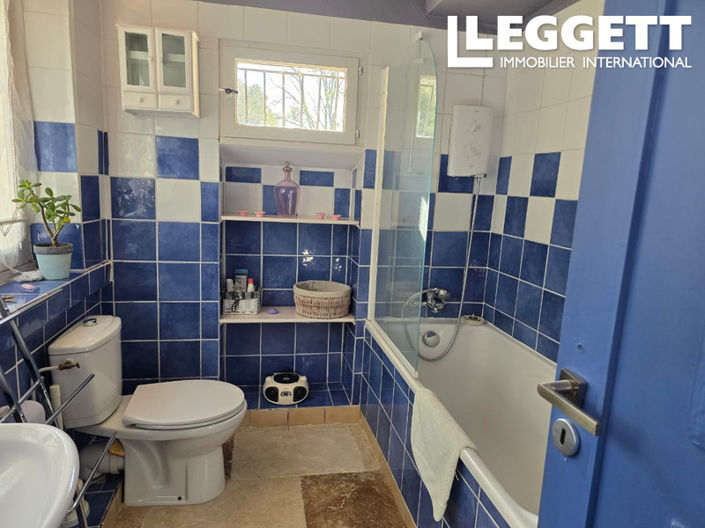 Image No.8-3 Bed House for sale