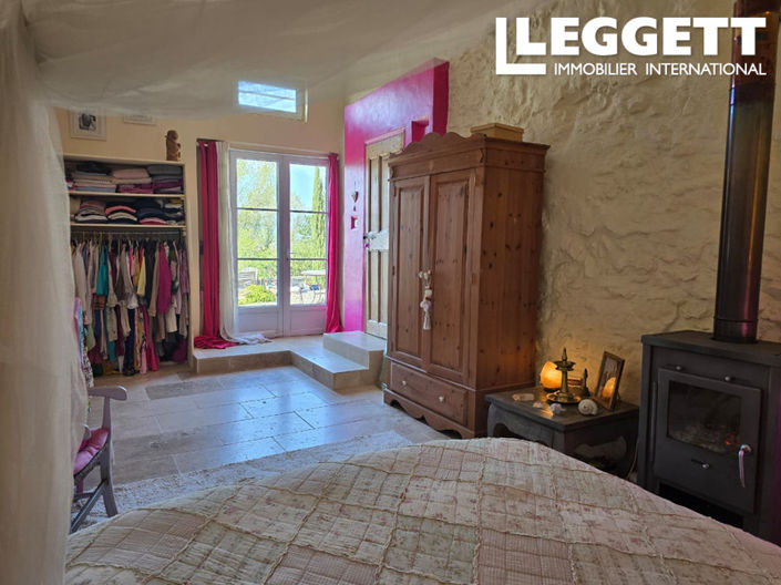 Image No.9-3 Bed House for sale