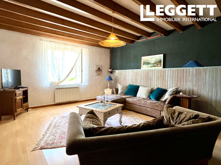 Image No.10-5 Bed House for sale