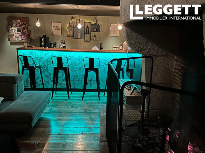 Image No.3-6 Bed House for sale