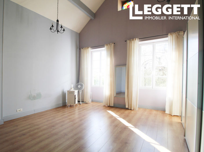 Image No.10-11 Bed House for sale