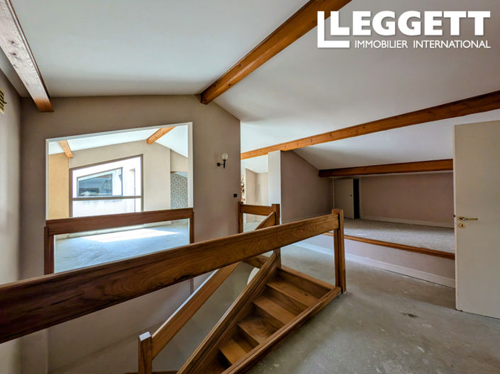 Image No.7-5 Bed House for sale