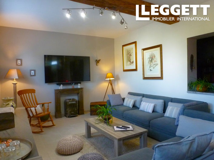 Image No.2-4 Bed House for sale