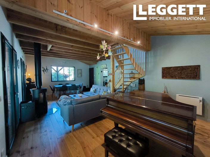 Image No.5-3 Bed House for sale