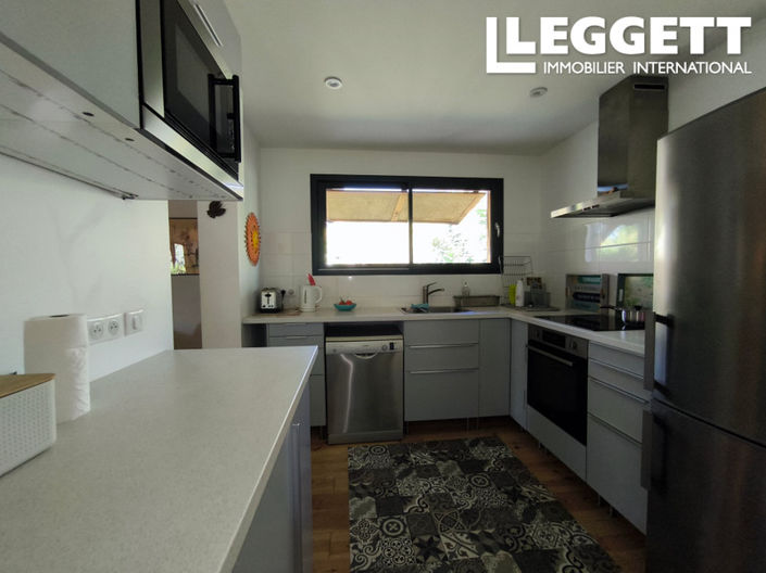 Image No.6-3 Bed House for sale