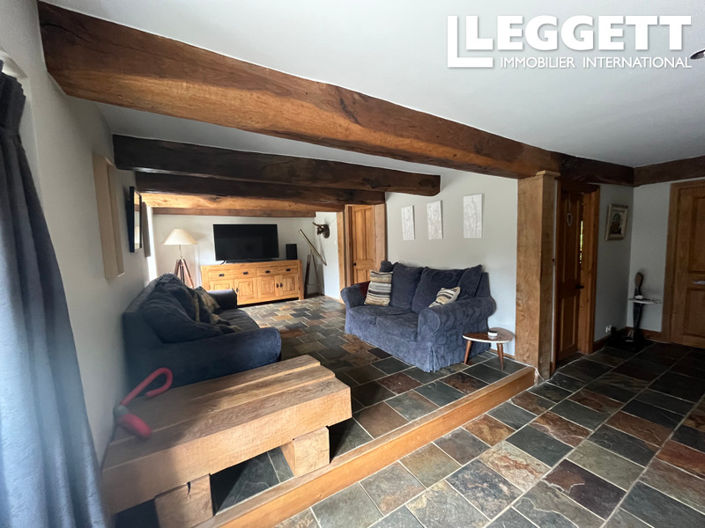 Image No.10-4 Bed House for sale