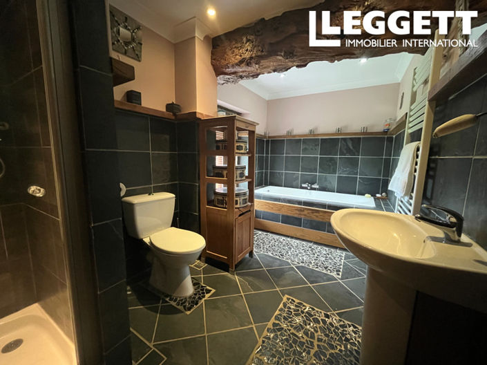 Image No.8-4 Bed House for sale