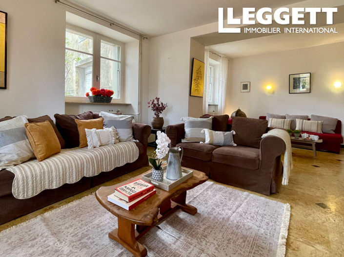 Image No.5-6 Bed House for sale