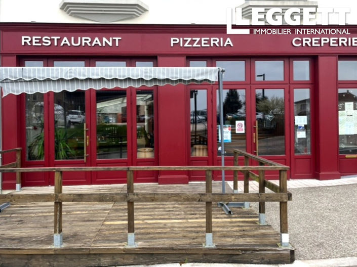 Image No.3-Commercial à vendre à Barbezieux-Saint-Hilaire