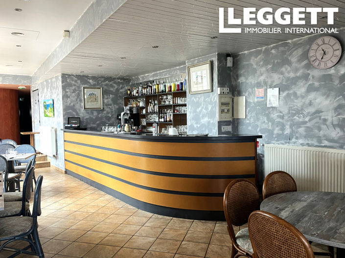 Image No.5-Commercial à vendre à Barbezieux-Saint-Hilaire