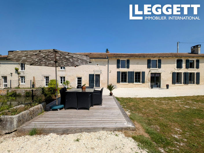 Image No.1-4 Bed House for sale