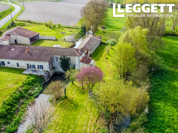 Image No.1-4 Bed House for sale