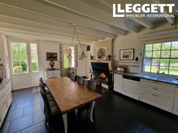 Image No.2-Maison de 7 chambres à vendre à Saint-André-de-Cubzac