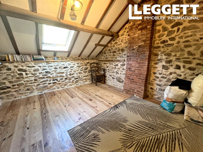 Image No.7-5 Bed House for sale