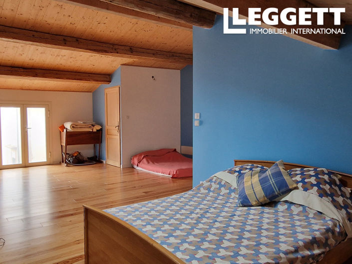 Image No.5-4 Bed House for sale