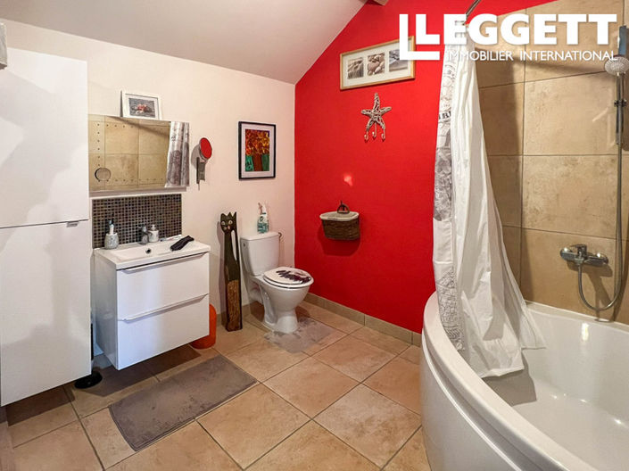 Image No.10-3 Bed House for sale