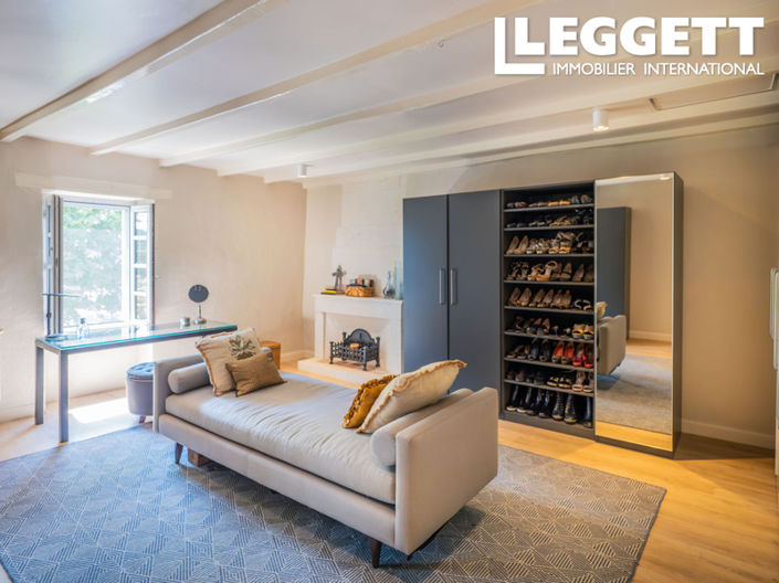 Image No.6-8 Bed House for sale