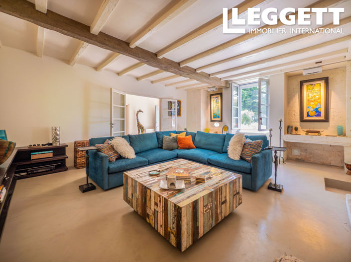 Image No.7-8 Bed House for sale