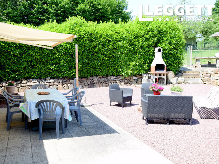 Image No.2-4 Bed House for sale