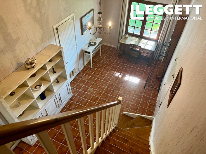 Image No.7-4 Bed House for sale