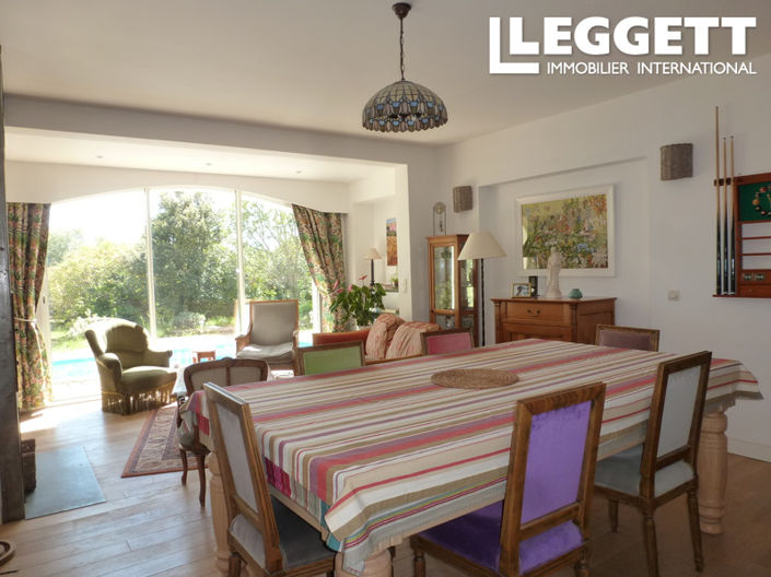 Image No.2-5 Bed House for sale