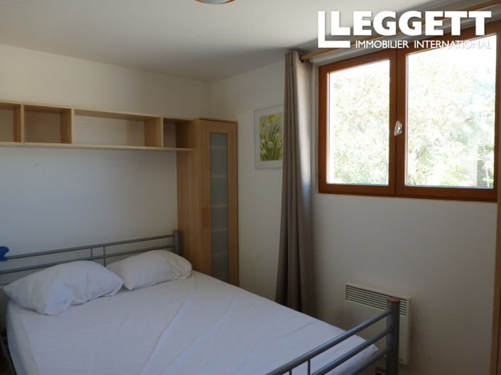 Image No.6-5 Bed House for sale