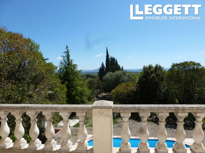 Image No.8-5 Bed House for sale