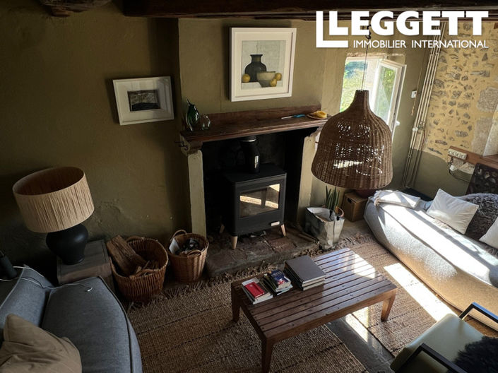 Image No.8-5 Bed House for sale