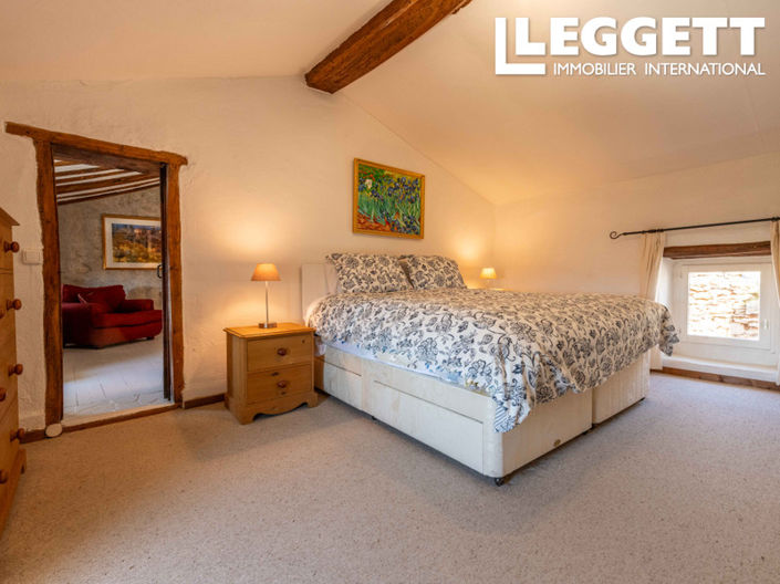 Image No.6-4 Bed House for sale