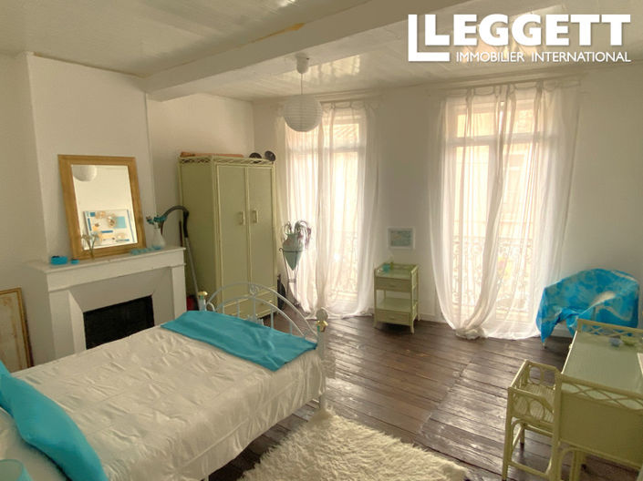 Image No.5-5 Bed House for sale